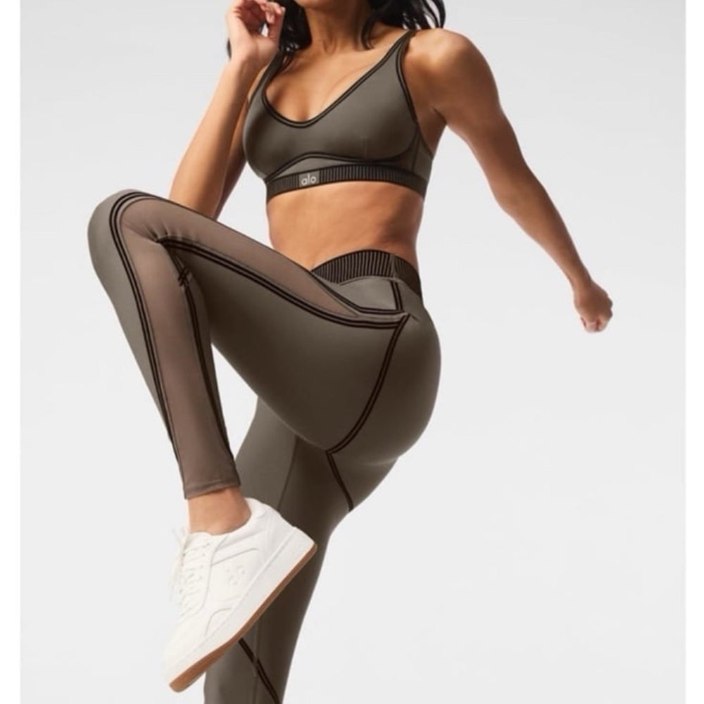 alo airlift mesh high waist line up Leggings and bra Set Size M olive tree